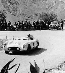 Targa Florio 1955: Der von Juan Manuel Fangio und Karl Kling pilotierte 300 SLR.